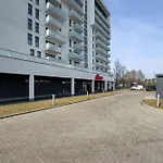 Jasny Z Parkingiem I Balkonem By Renters Appartement *