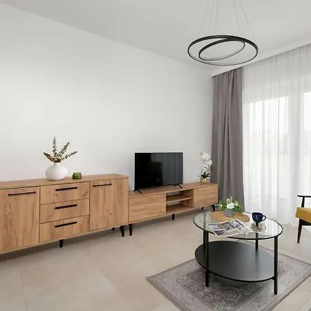 Jasny Z Parkingiem I Balkonem By Renters * Poznań