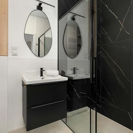 Daire Jasny Z Parkingiem I Balkonem By Renters *