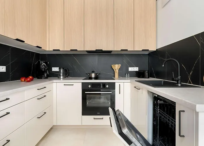 Jasny Z Parkingiem I Balkonem By Renters * Poznan